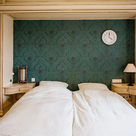 דירה Mit Auffahrt באד פירמונט