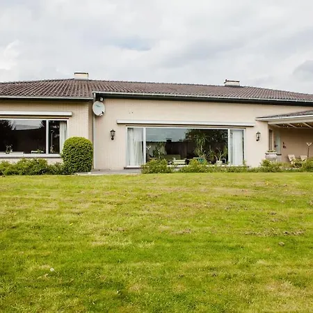 דירה Mit Auffahrt באד פירמונט