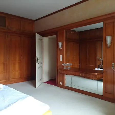 Mit Auffahrt Διαμέρισμα