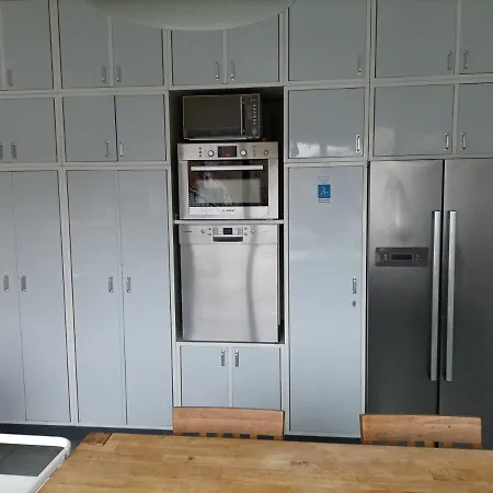 Mit Auffahrt * באד פירמונט